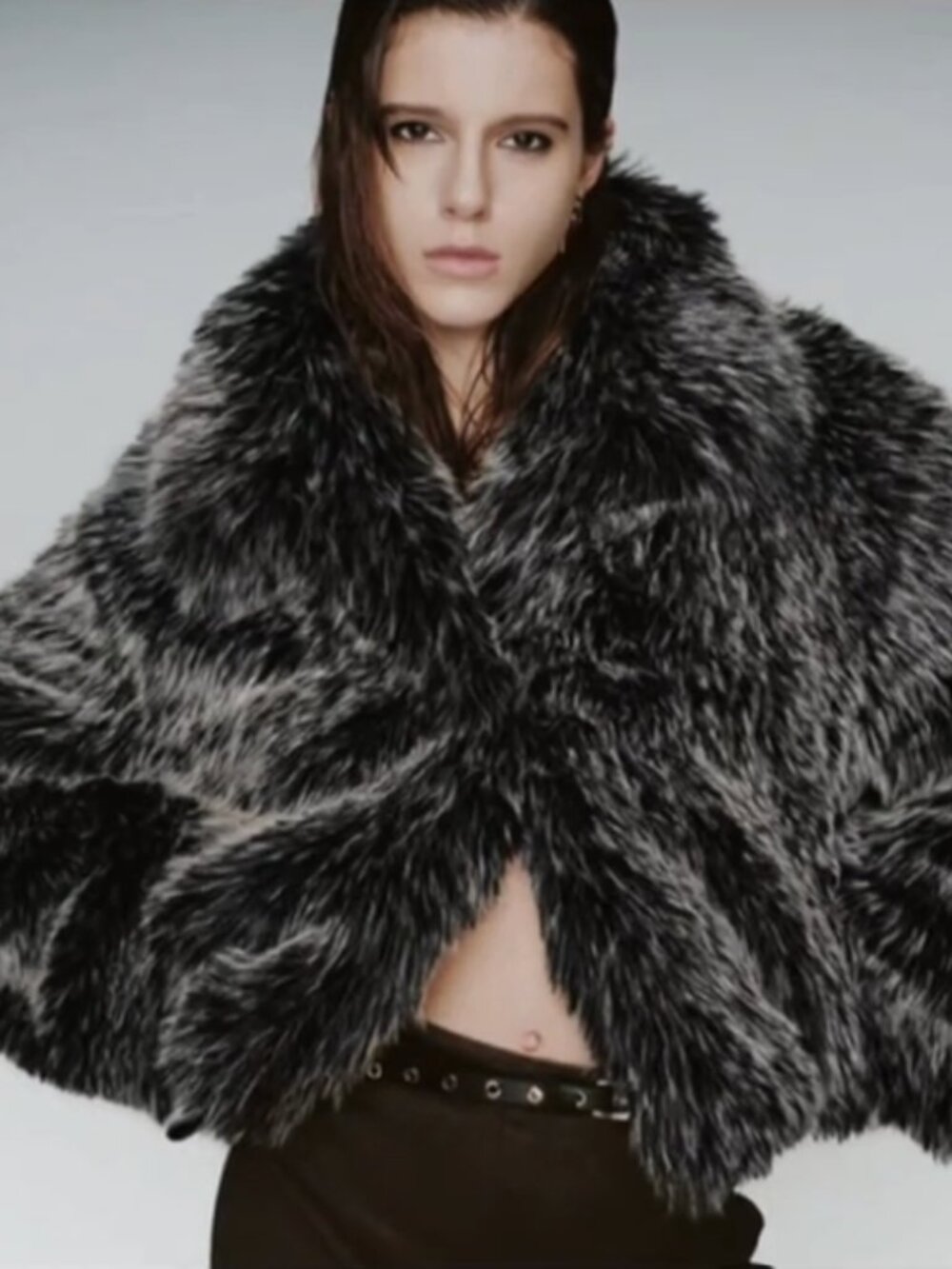 Urban Revivo Faux Fur Straight Jacket